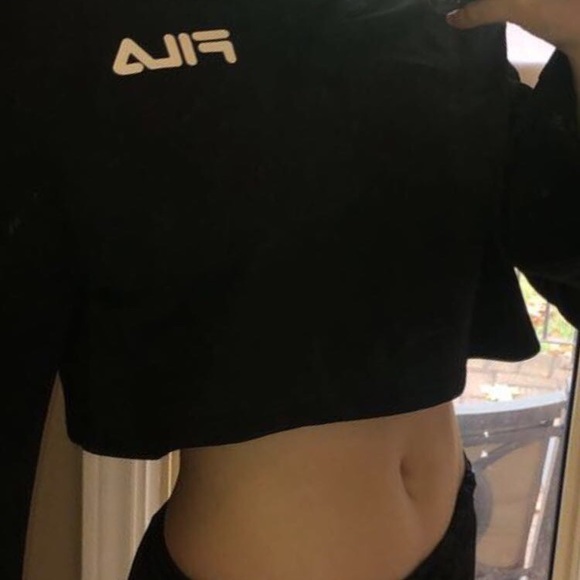 Black crop top - Picture 2 of 4